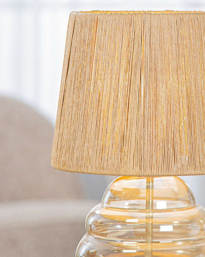 Einzigartige Designlampe mit organischer Form – perfekt für gemütliche Wohnräume.
