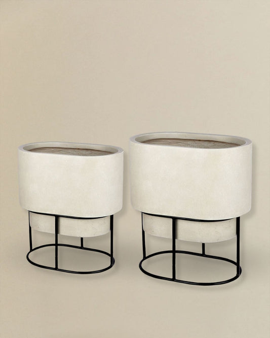 Set aus 2 ovalen Pflanzgefäßen in Beige aus Fiberglas & Magnesia